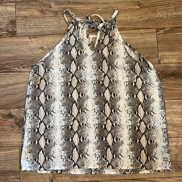 Petite Python Print Tank - Picture 4 of 4